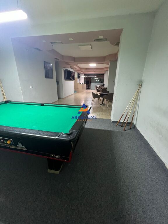 LOCALE COMMERCIALE IN AFFITTO 115M2 "DIETRO UET, TIRANA" 1.000 EURO