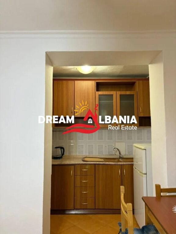 Jepet Apartament 1+1 me qera ne Rrugen e Dibres (ID 4219497)