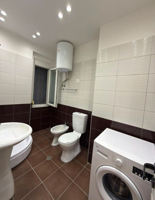 Shitet: Apartament 1+1 tek Ozone Astir