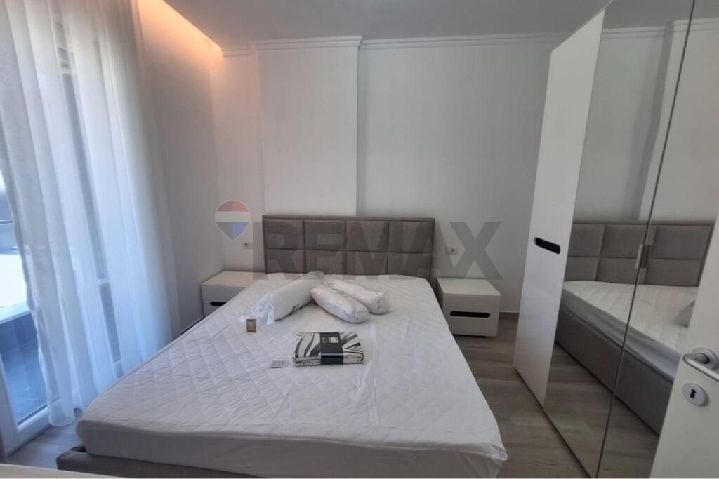 Apartament 1+1 me qera tek Bulevardi I Ri