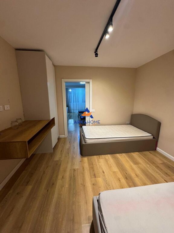 APPARTAMENTO IN AFFITTO 2+1+BALCONE "VICINO ALLA STRADA KONGRESI I MANASTIRIT DI FRONTE AL PEDIATRIA" 70.000 LEKE