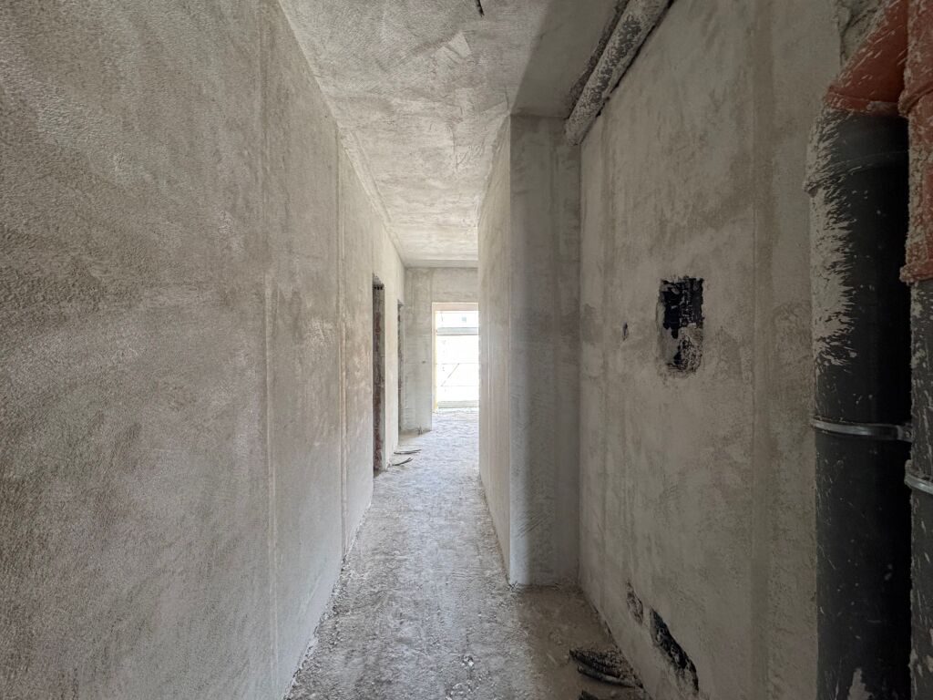 Shitet apartament 2+1+2 , Tirana Entry 3