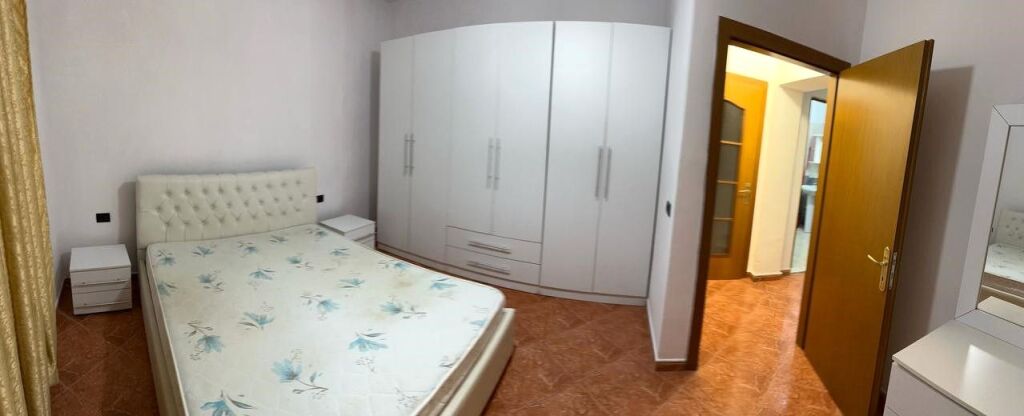 AFFITTASI APPARTAMENTO 1+1 nel Centro a Selvia, Tirana, 500 EURO