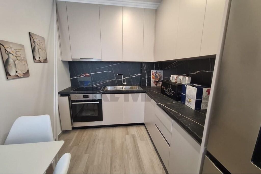 Apartament 1+1 me qera tek Bulevardi I Ri