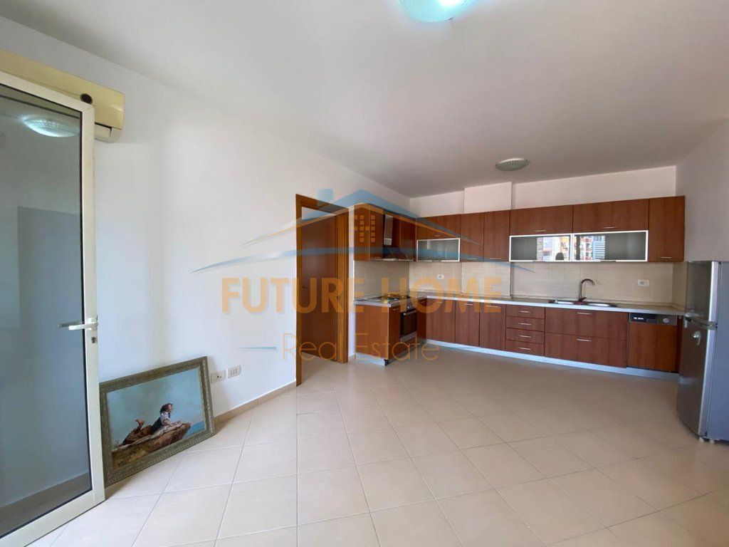 Rent, Office space+Parking spot, Elbasan Street
