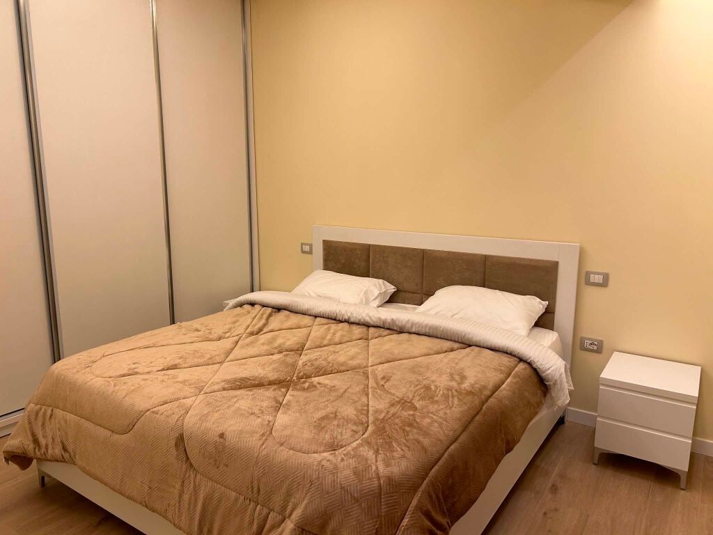 Appartamento Moderno 2+1+2 con Vista Montagna a Orikum – Completamente Ristrutturato (2024)