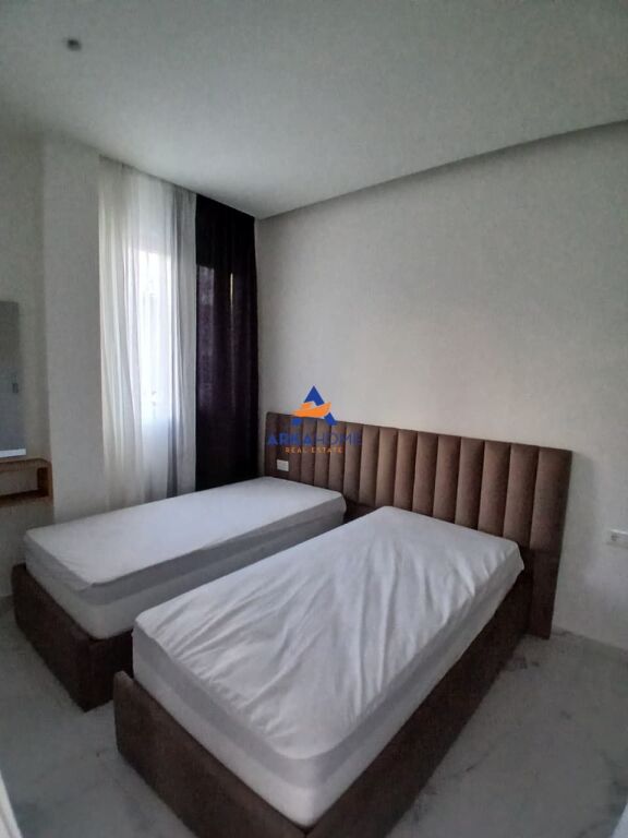 AFFITTASI APPARTAMENTO 1+1 "5 MAGGIO, DIETRO CONCORD CENTER" 45.000 LEKE