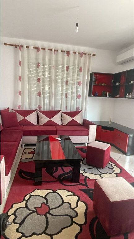 Apartament 2+1 per Qira në Fresk, Prane Pasticeri Melisa 400 € /Muaj
