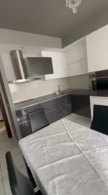 Apartament 2+1 per qera Bulevardi Migjeni !