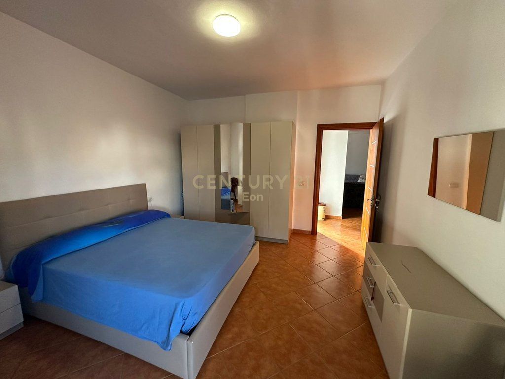 APPARTAMENTO 2+1+2 IN AFFITTO NEL CENTRO DI DURRËS, DI FRONTE A BLUE STAR!