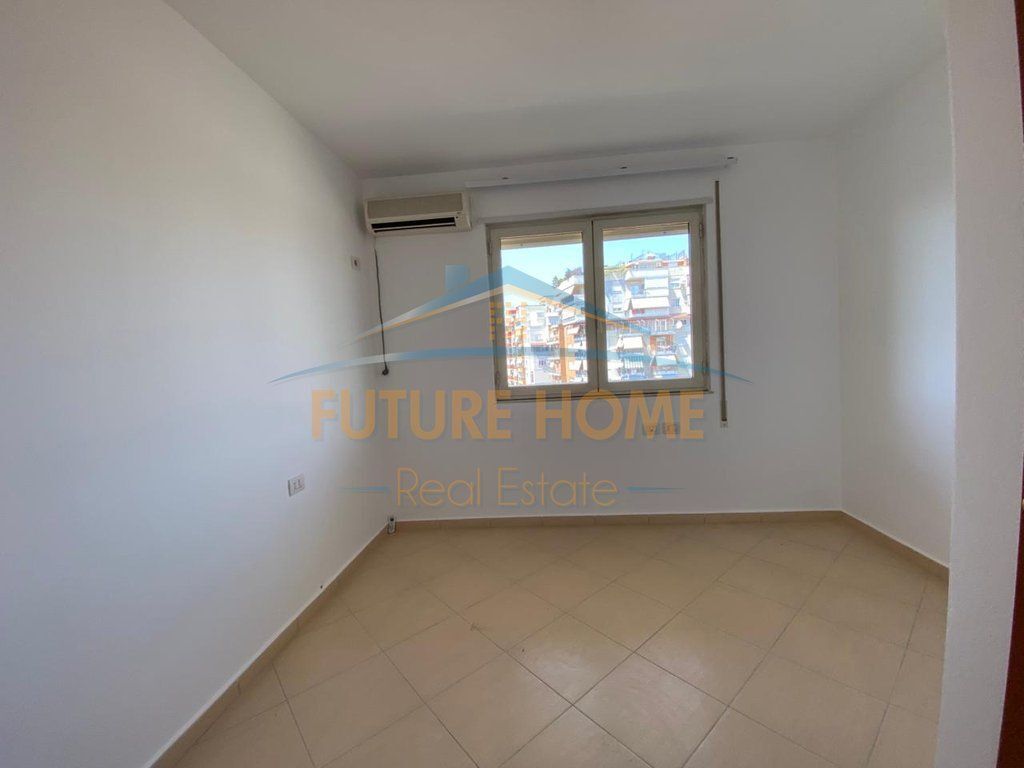 Rent, Office space+Parking spot, Elbasan Street
