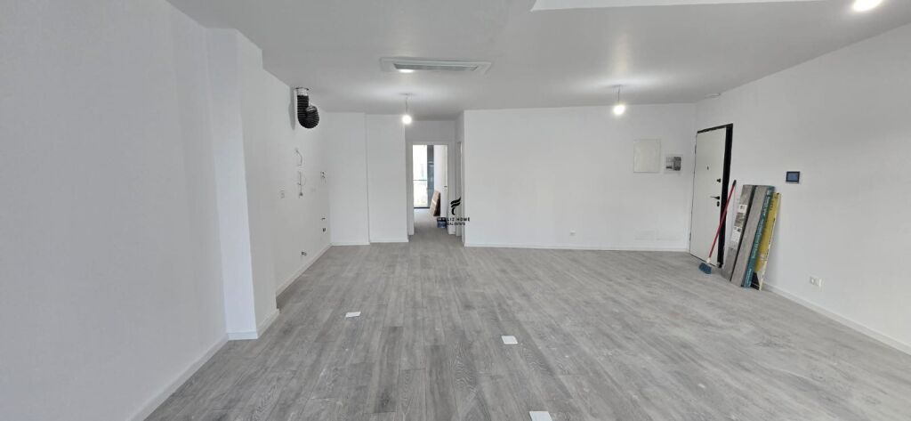 UFFICIO IN AFFITTO 87 M2 VISTA LAGO 150.000 LEKE FH-76503