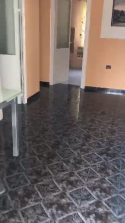 Rent | Shtëpi private 3 + 1 | Tregu Elektrik | 700 €/month