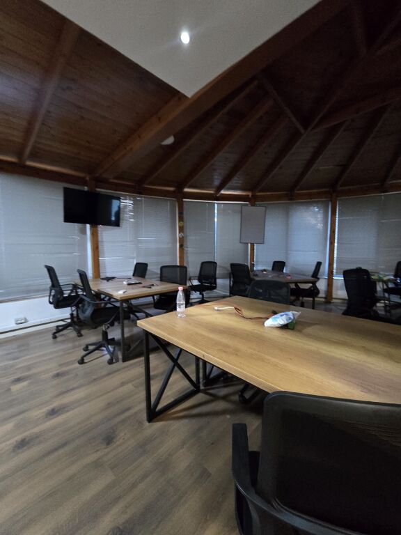 Office for rent on Kavaje Street