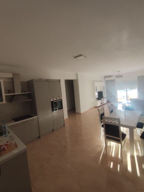 Appartamento 2+1+1 SARANDA VENDITA shitet. 