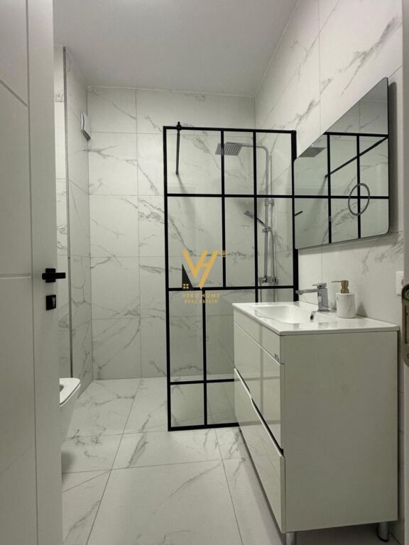 OFFICE 77 M2 FOR RENT IN MYSLYM SHYR 700 EURO