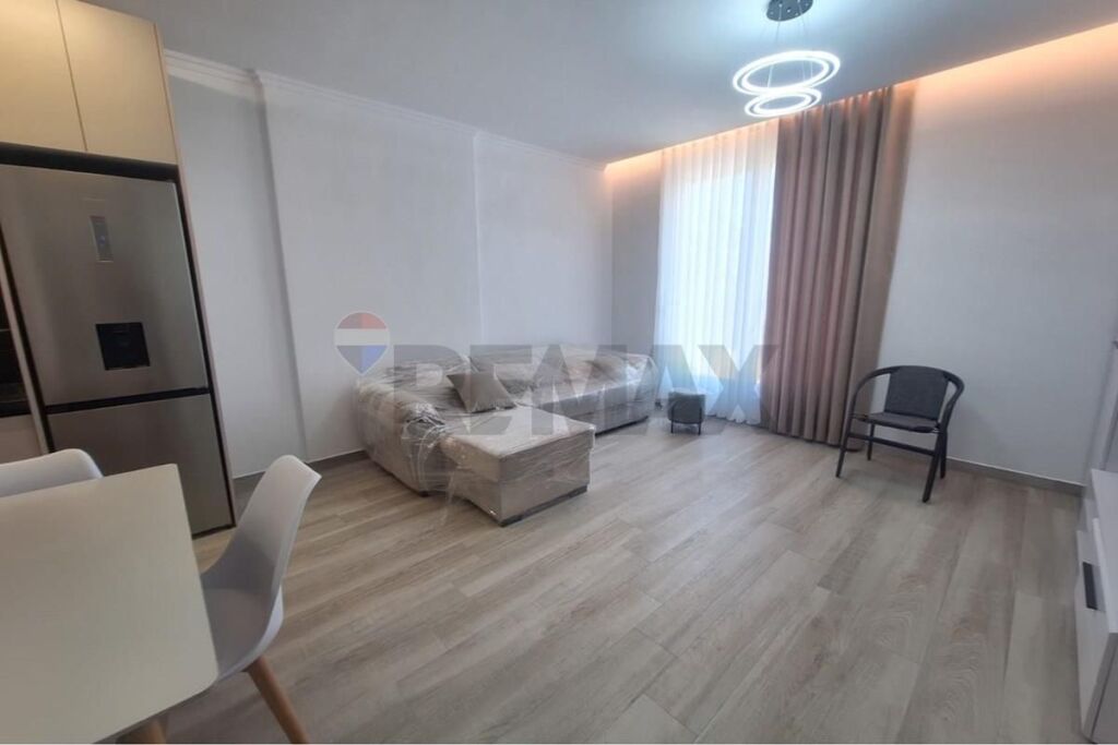 Apartament 1+1 me qera tek Bulevardi I Ri