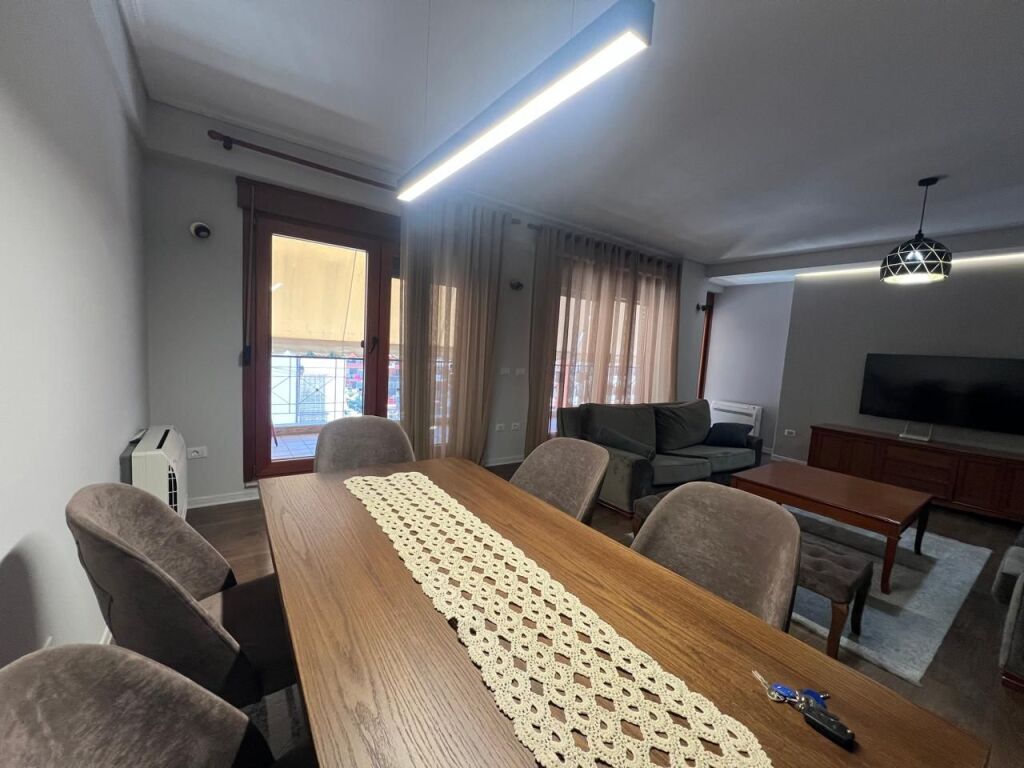 APARTAMENT 2+1 PER QIRA TEK KOMPLEKSI DELIJORGJI !