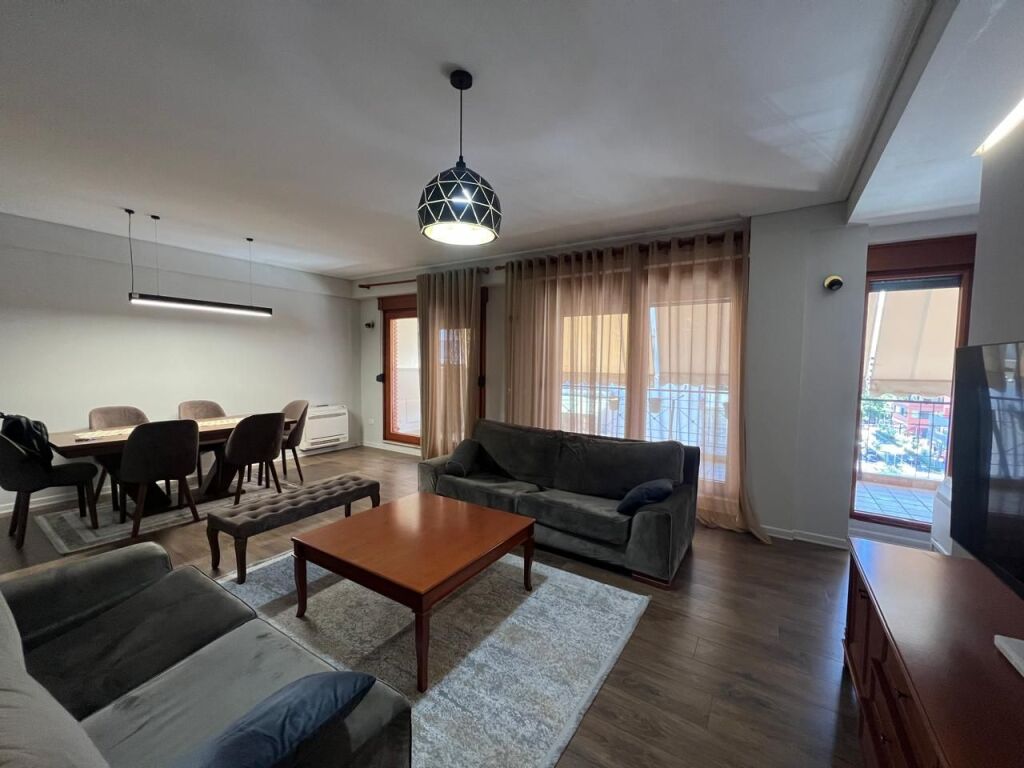 APARTAMENT 2+1 PER QIRA TEK KOMPLEKSI DELIJORGJI !