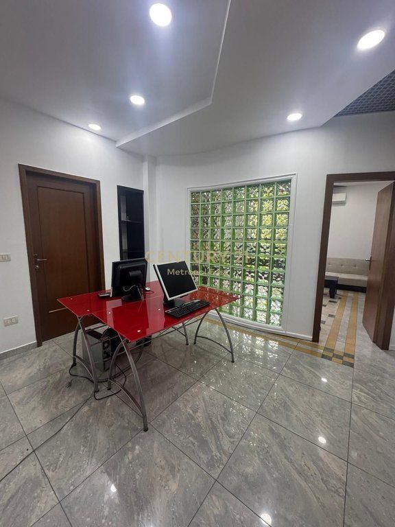 Office for rent in the Center
