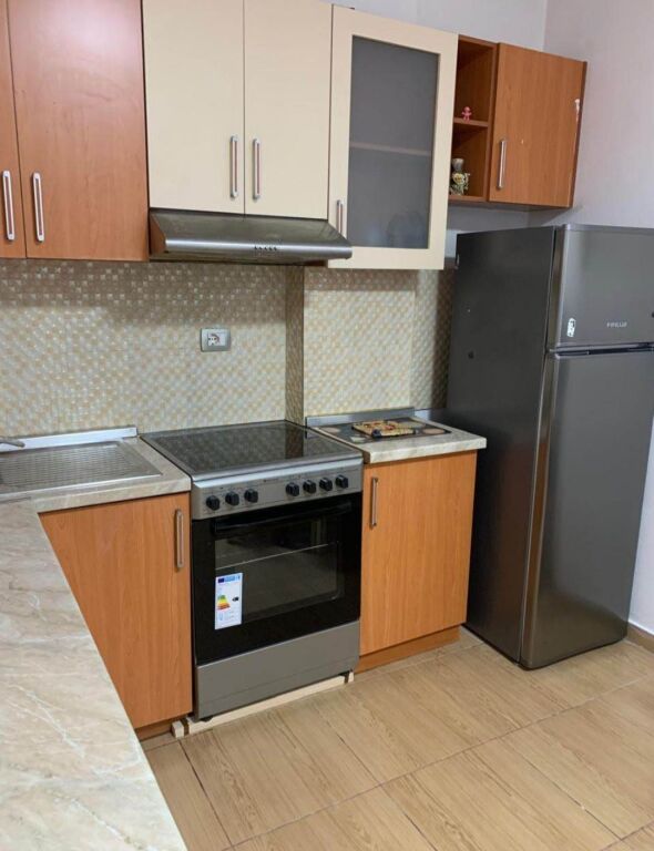 CASA IN AFFITTO 1+1 SECONDO PIANO DI UNA VILLA - SANATORIUM, TIRANA