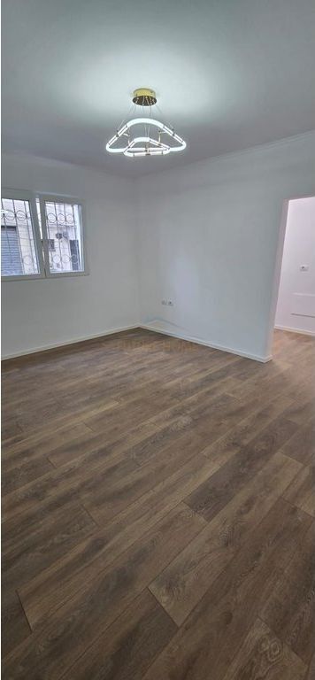 In vendita, Appartamento 1+1, Ali Dem , Tirana