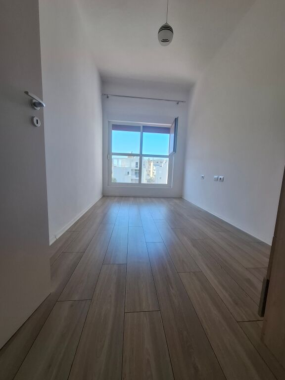 Apartakent 2+1+ballkon - 320Eur/muaj 📍Ali Dem, kompleksi Mangalem