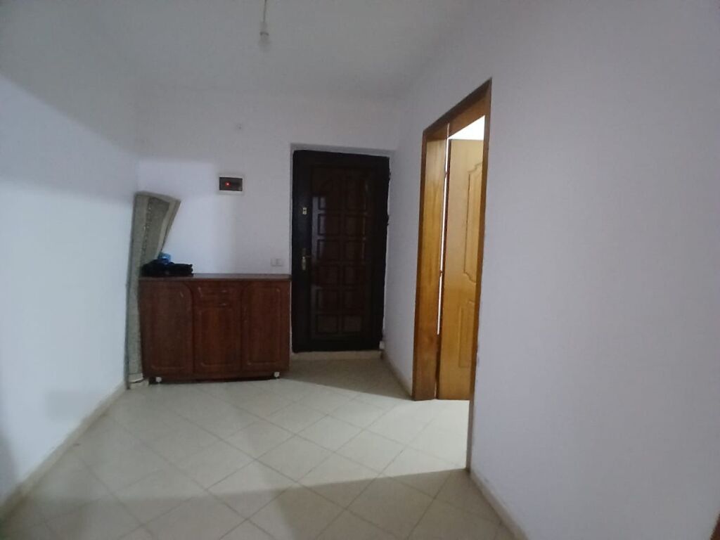 Appartamento 2+1+1 con Balcone in Affitto
