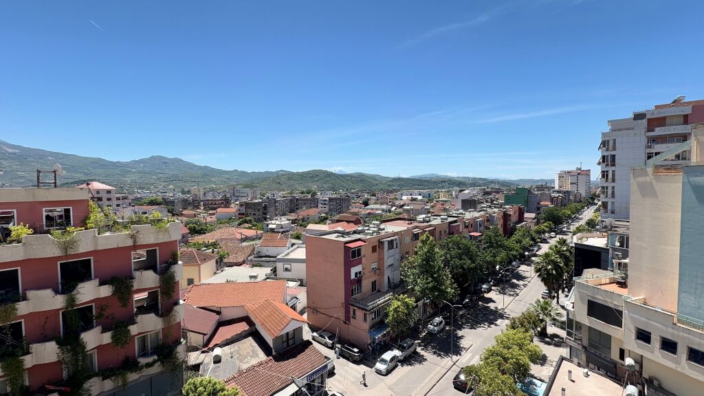 🏢 GODINË MULTIFUNKSIONALE PËR QIRA QENDER ELBASAN