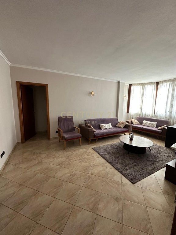 Apartament 2+1+2 per shitje prane Ambasades Amerikane