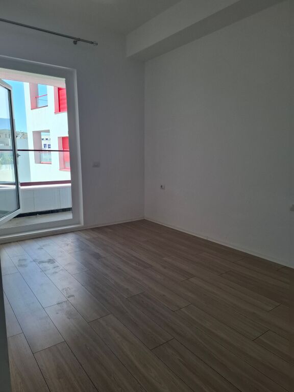 Apartakent 2+1+ballkon - 320Eur/muaj 📍Ali Dem, kompleksi Mangalem