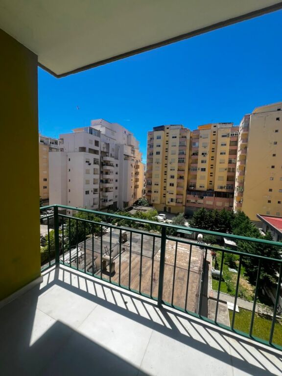 SHITET APARTAMENT 1+1 NE ZONEN E PLAZHIT ILIRIA, DURRES