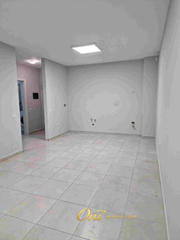 UFFICIO IN AFFITTO 60M2 21 DICEMBRE