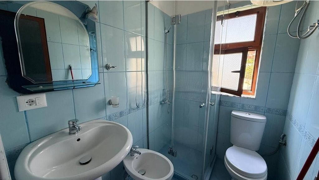 JEPET ME QIRA KAT VILE 2+1 NE SHKOZE! 370 € /Muaj