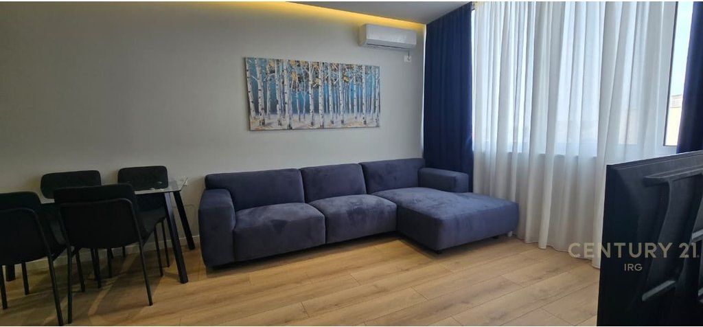 Shitet Apartament 1+1 Myslym Shyri