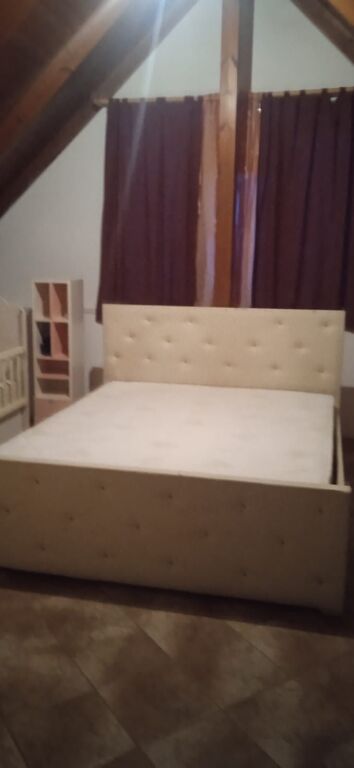 Apartament me qera