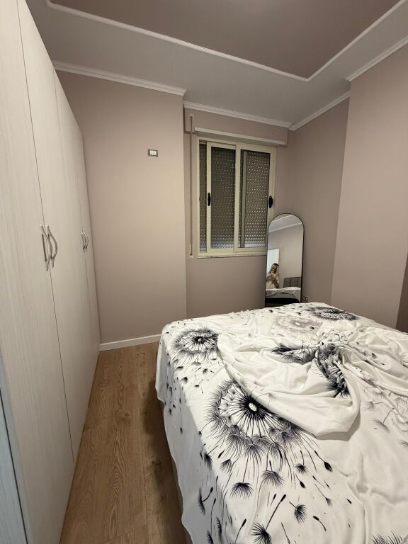 In vendita, appartamento 2+1, presso Hotel Shpiragu – Golem.