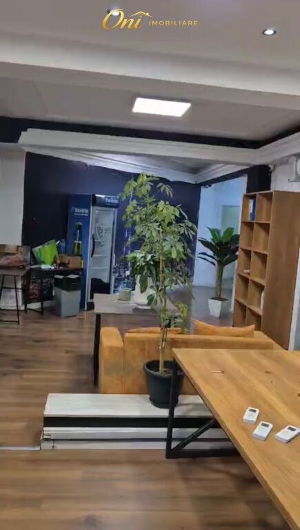 LOCALE UFFICIO IN AFFITTO 154M2 VIA KAVAJES