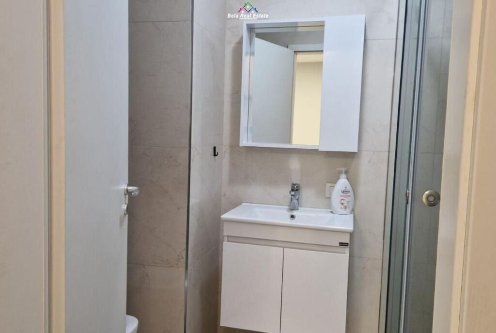 Office For Rent 1+1 Near 21 December (ID BZ2980) Tirana