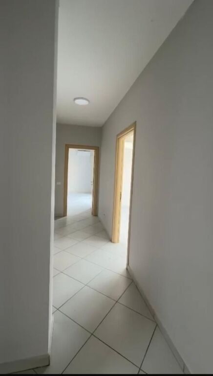 Vendita | Apartament 2 + 1 | Rruga e Kavajës | 320000 €