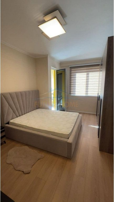 Qera, Apartament 2+1+2 + Post Parkimi, Grand Gallery, Tirane