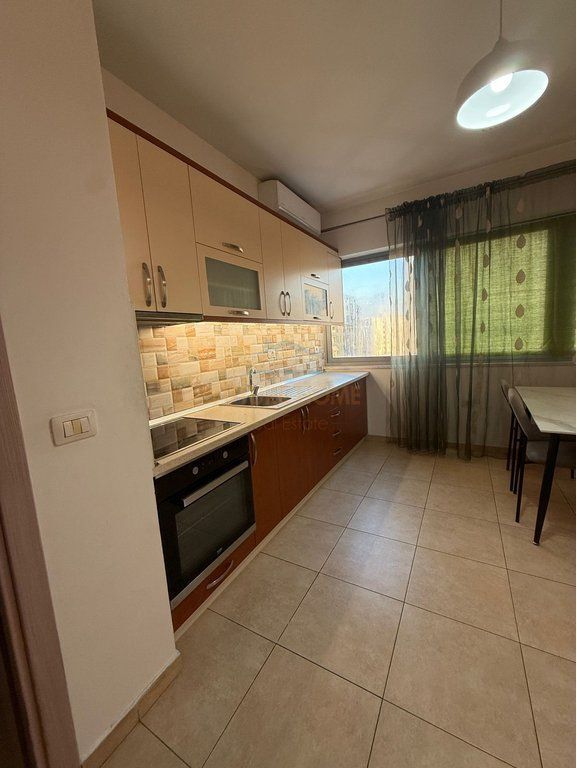 Qera, Apartament 2+1, Concord Center, Rruga 5 maj, Tirane
