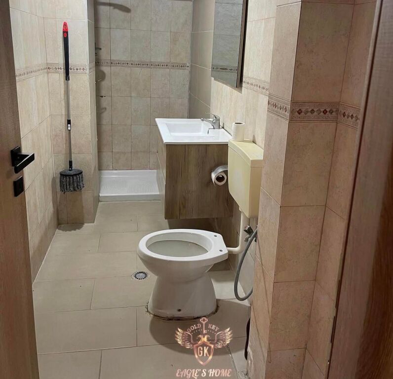 🏡 APPARTAMENTO IN AFFITTO • 3+1+2 + Posto Auto 📍 Flagship Center, Distretto 4 Centro di Durazzo