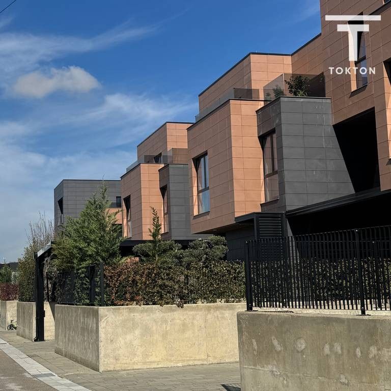 FOR SALE, ATTACHED VILLA, TEG, TIRANA