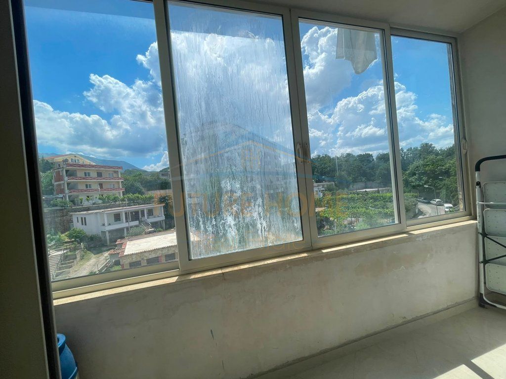 Shitet, Apartament 2+1, Tufinë, Tiranë