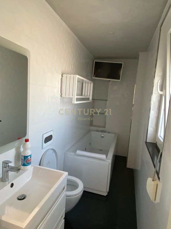 Appartamento 2+2 In Vendita – Nuova Strada del Porto, Durrës