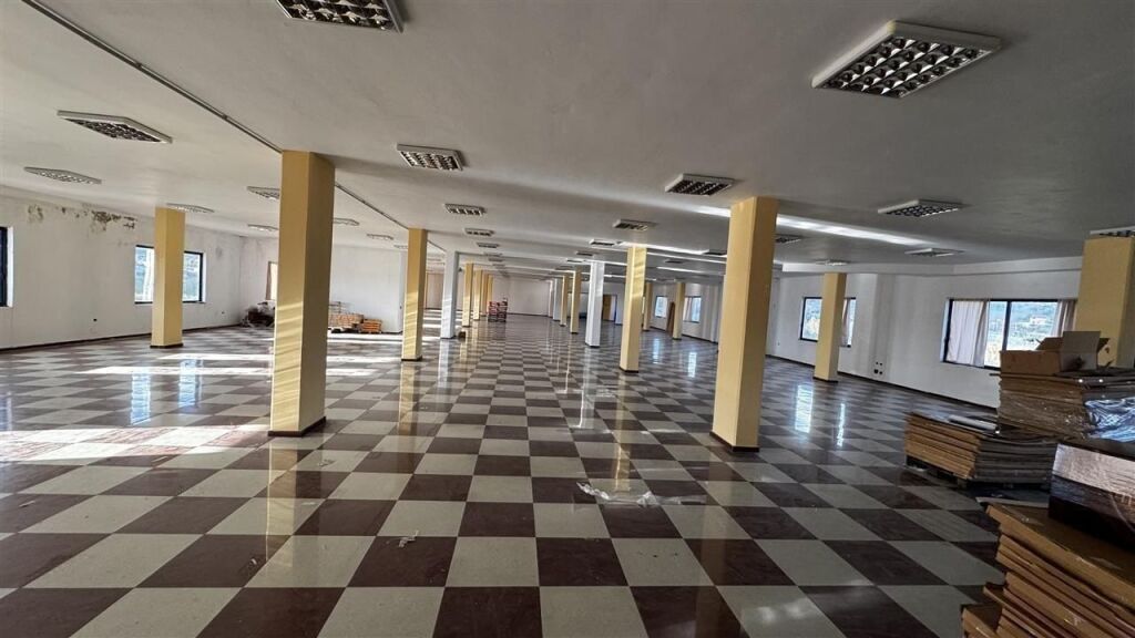 OFFICE FOR RENT 1300M2 VAQARR