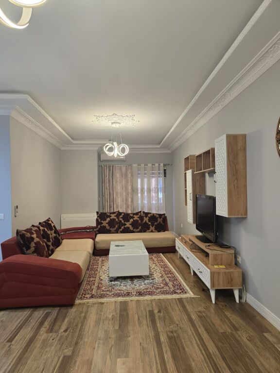 Apartament 2+1 me qira Yzberish Prane Graand Galeri