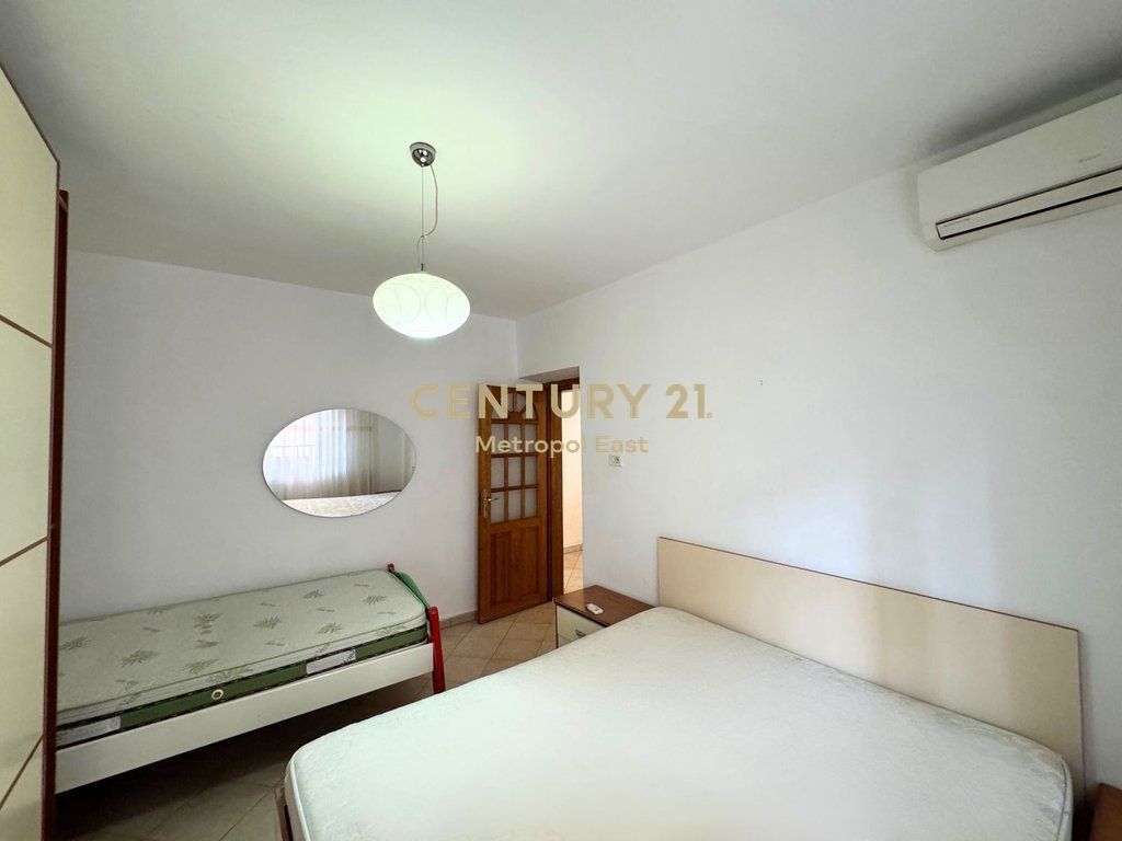 Apartment 3+1 for sale at Fortuzi Street