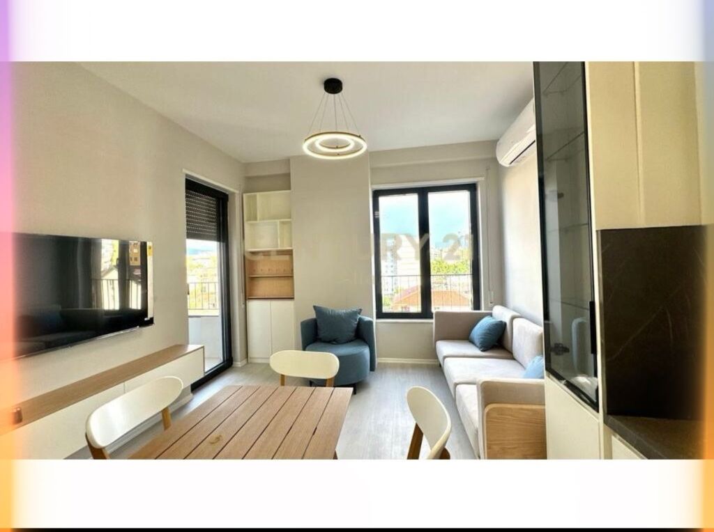 Jepet me qira apartament 1+1 në rrugën Karl Gega, pranë ish Stacionit të Trenit!